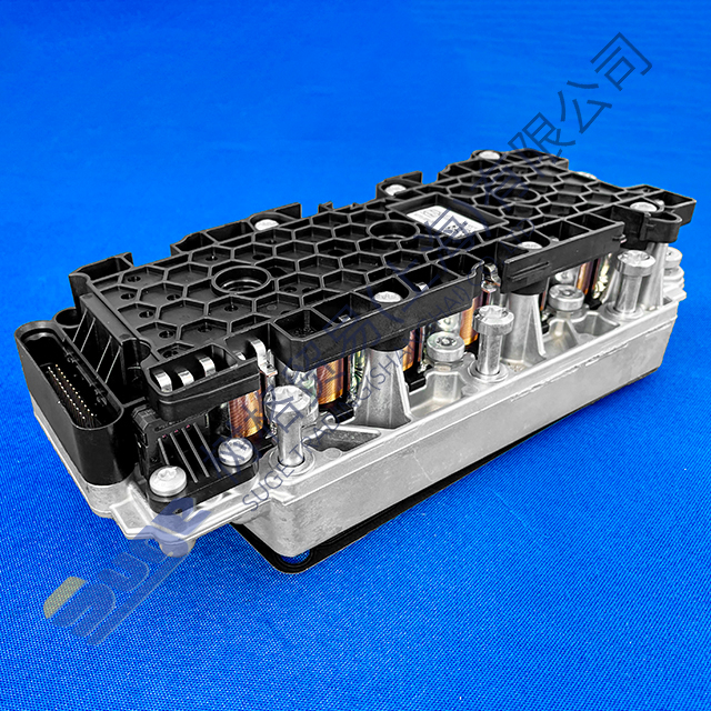 Piezas de transmisión automática ZF TRAXON BLOQUE DE VÁLVULAS (número nuevo) 6070 024 001