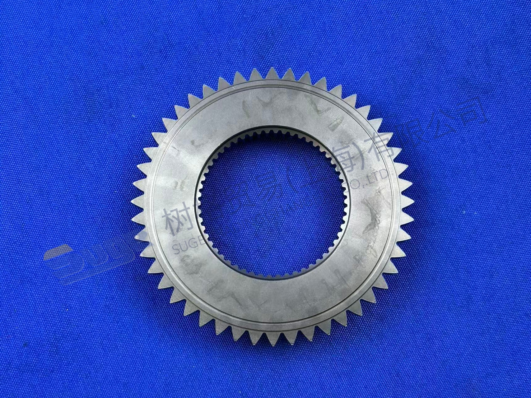 1335 304 052-4