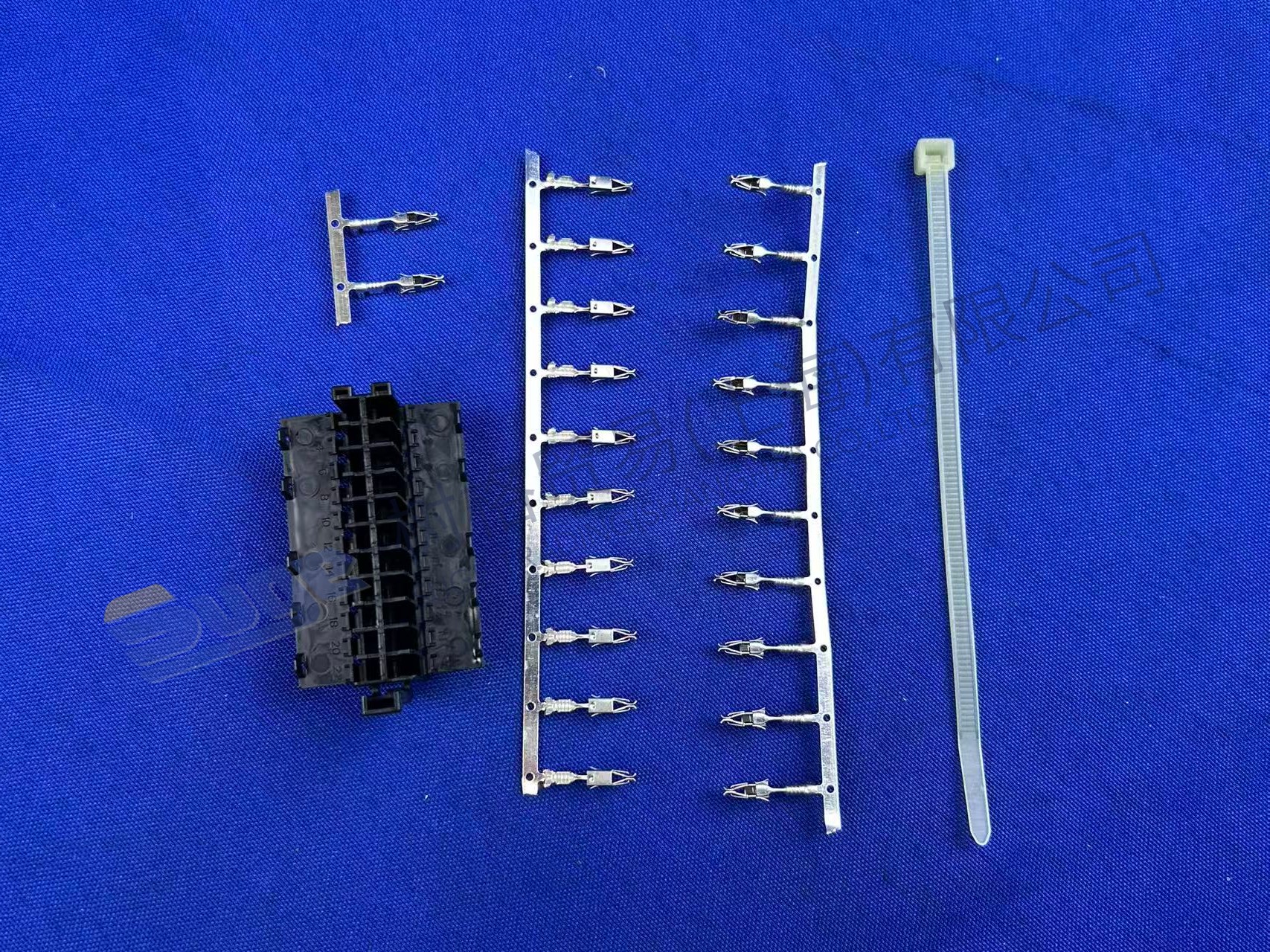 KIT DE ENCHUFE ZF 6029 199 043